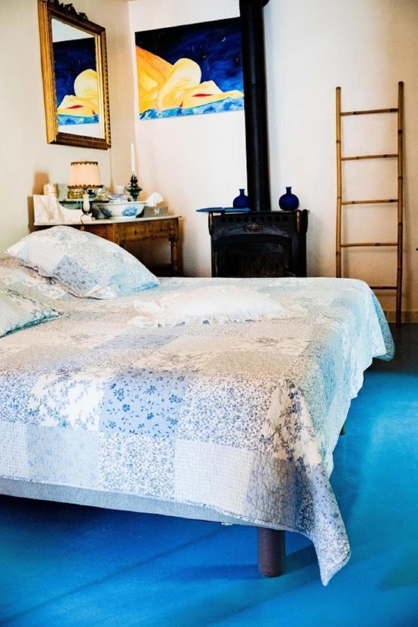 Gite Fa Mille Maison Bleu Robion en Luberon Esterno foto