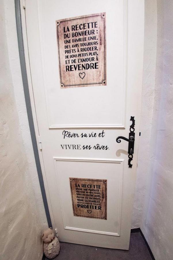 Gite Fa Mille Maison Bleu Robion en Luberon Esterno foto