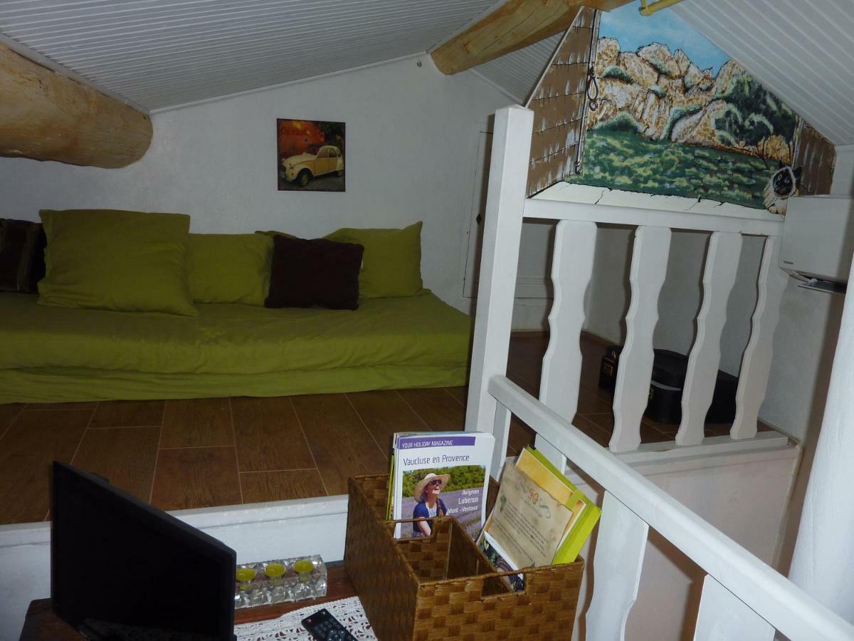 Gite Fa Mille Maison Bleu Robion en Luberon Esterno foto